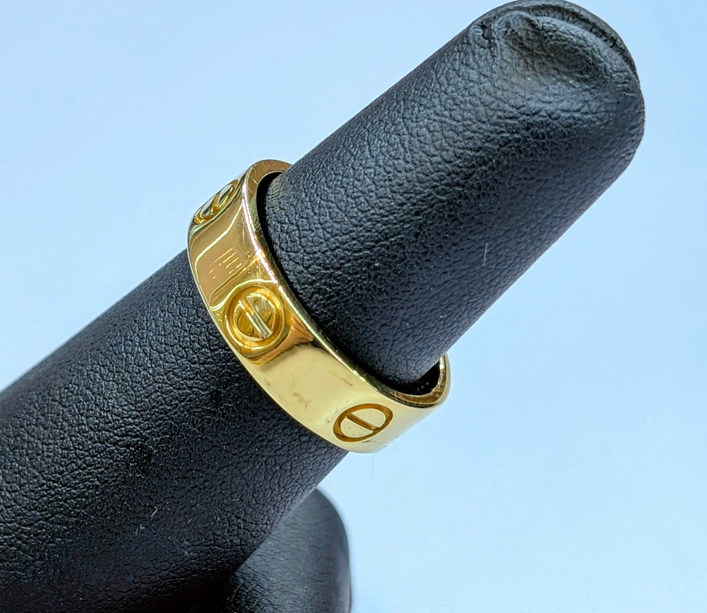 18K Yellow Gold LOVE Ring | 6.5mm Band | Size 8
