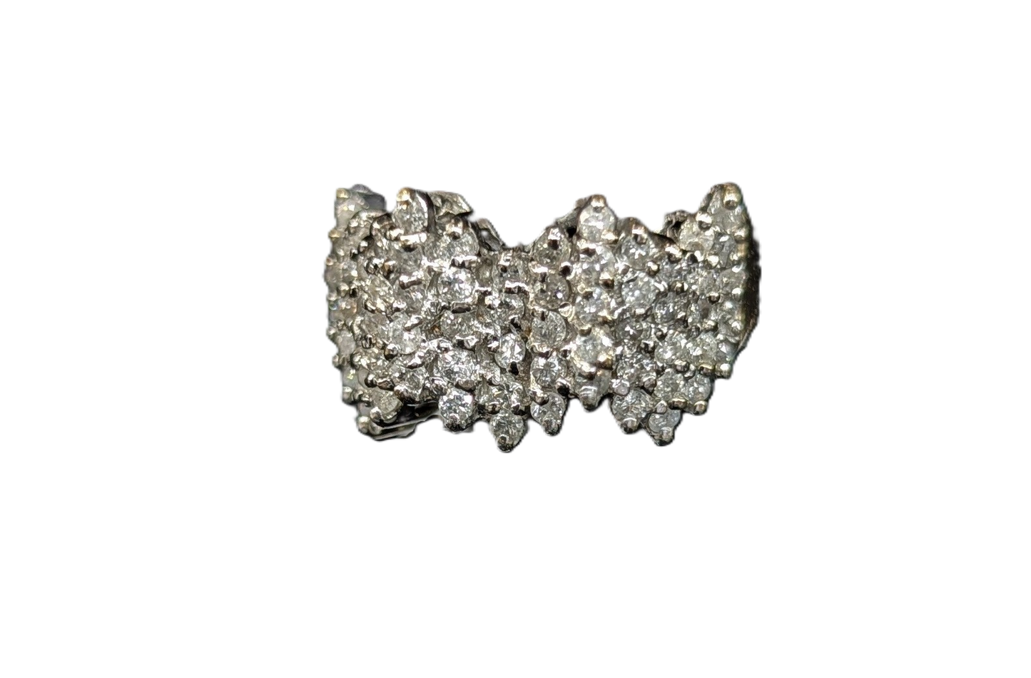 The Diamond Cascade Ring