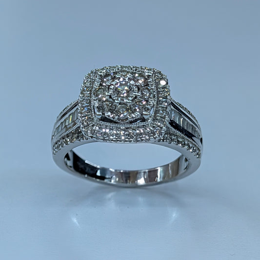 10K White Gold Diamond Ring – Round & Baguette Diamonds, 5g, Size 7.5
