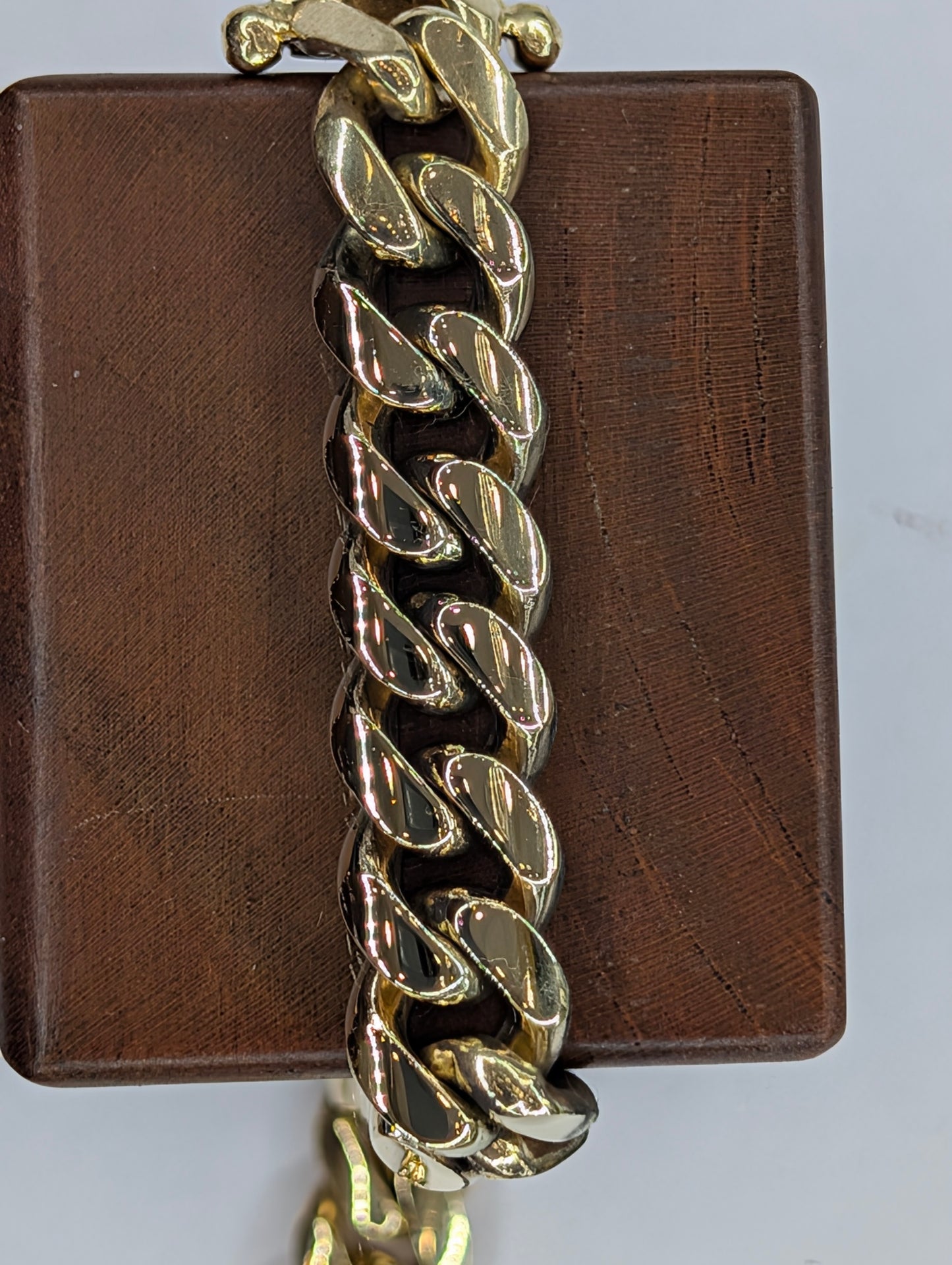 14K Yellow Gold Cuban Link Bracelet | 11mm | 8 Inch | 71.4g
