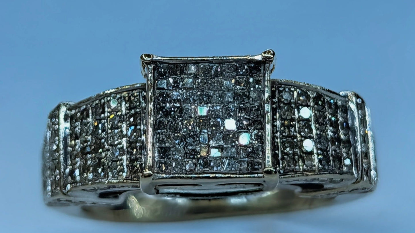 10K White Gold Pavé Diamond Ring — 6.1g | Size 7.5