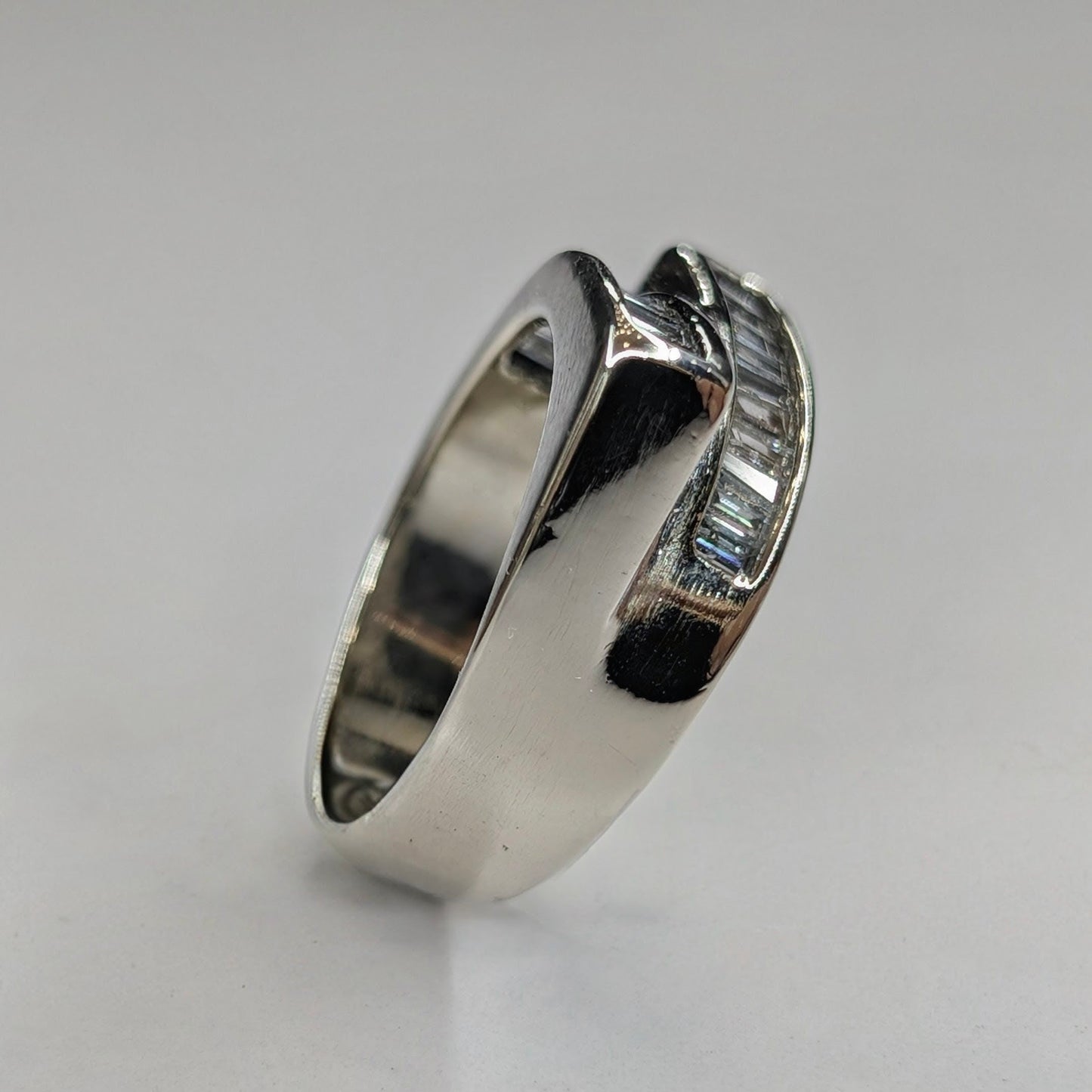 14K White Gold Baguette Natural Diamond Ring — 7.1g | Size 7