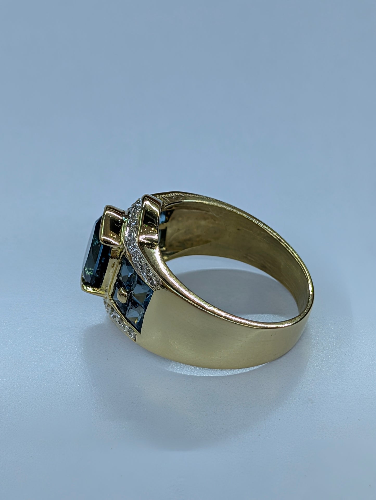 18K Yellow Gold Diamond & London Blue Topaz Ring | Size 7.5