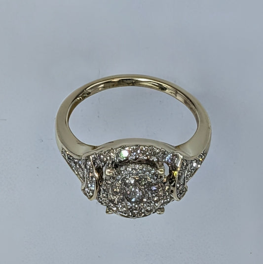 14K Yellow Gold Diamond Ring | Size 7 | 4.4g