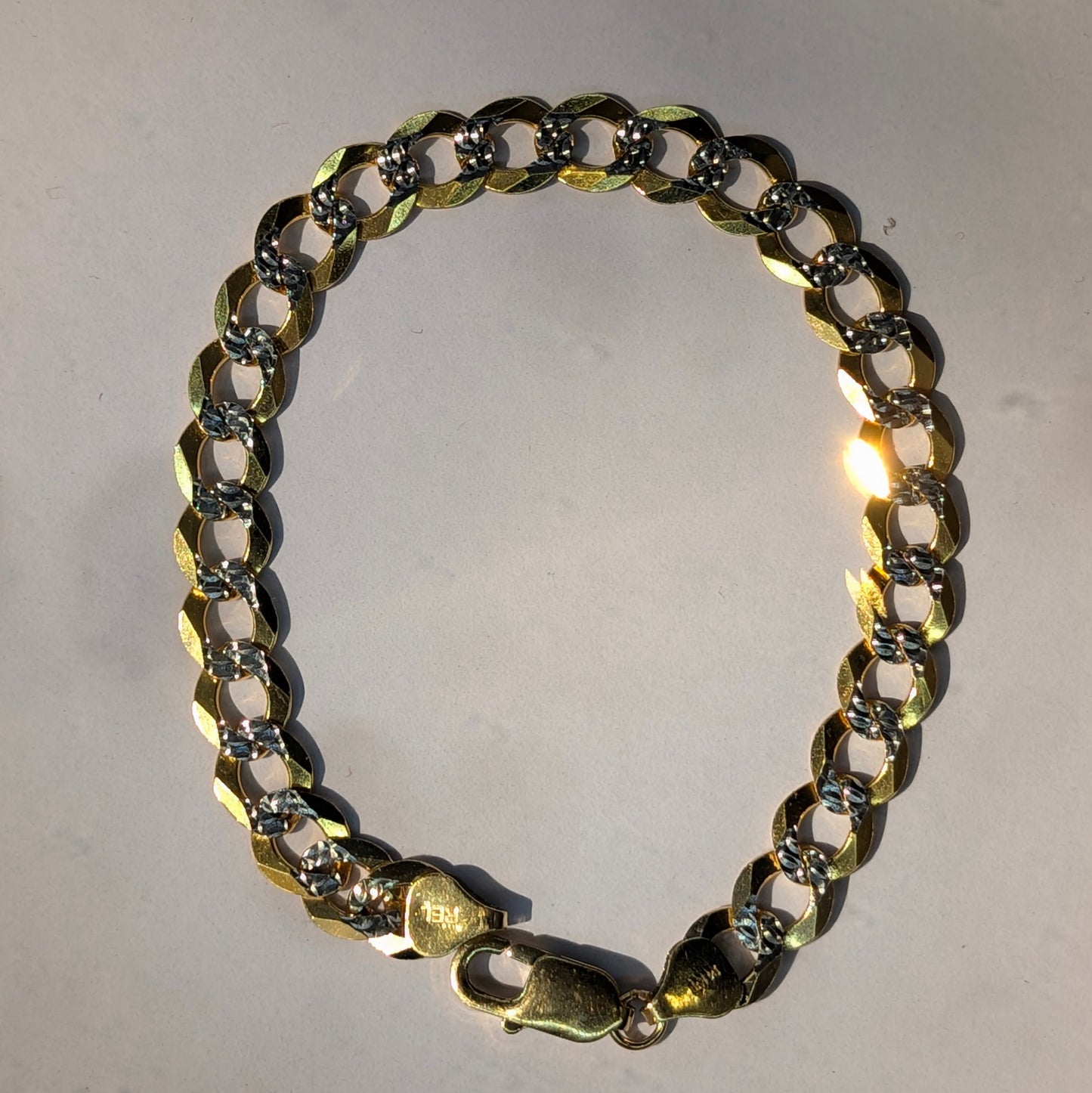 14K Two-Tone Diamond Cut Curb Link Bracelet | 8.5" | 8.25MM | 14g