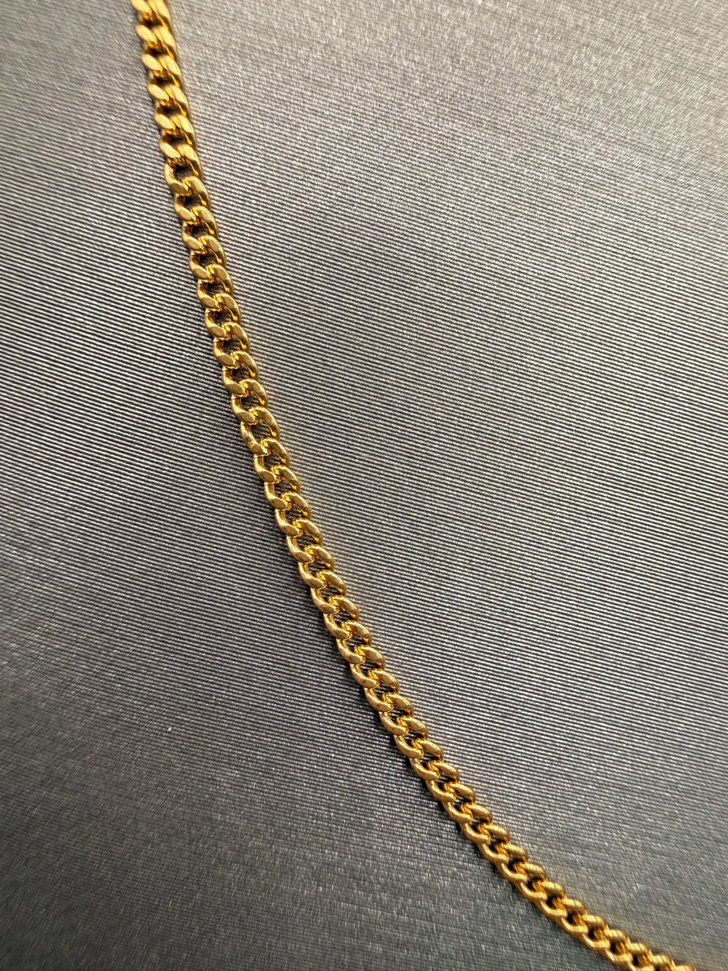 18K Yellow Gold Cuban Link Chain – 5.9g, 1.4mm, 24 inch