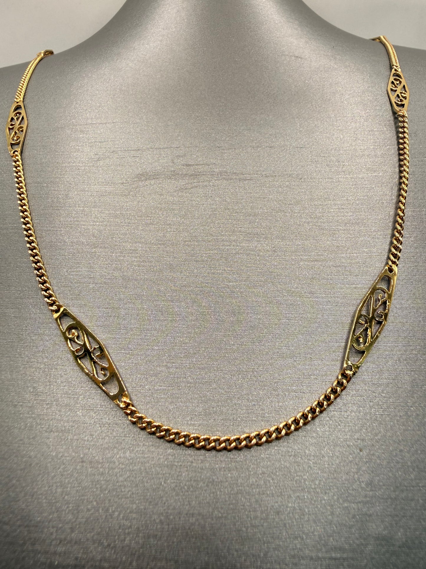 18K Yellow Gold Box Chain Necklace – 24" | 8.7g