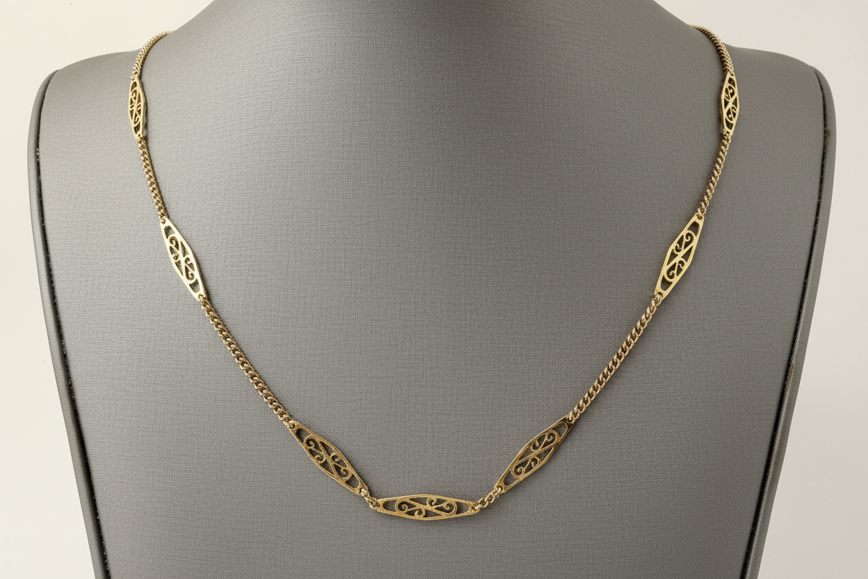 Bust display full necklace