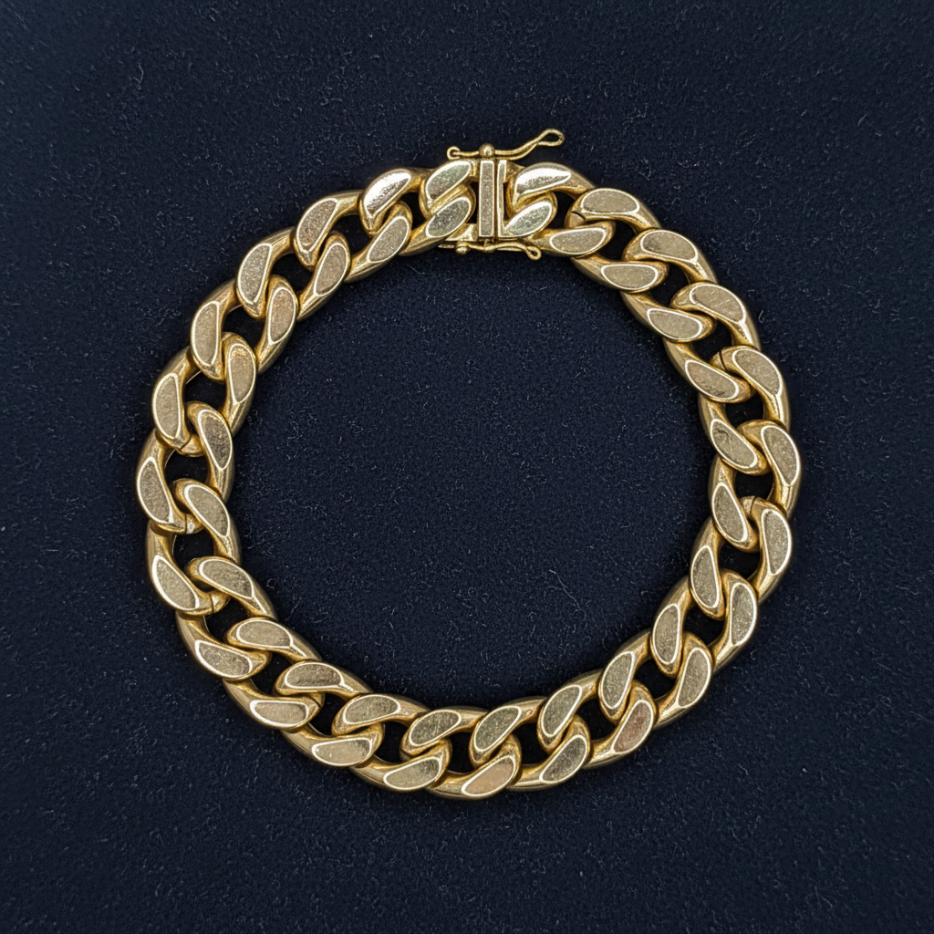 Clasp Detail Circular Drape