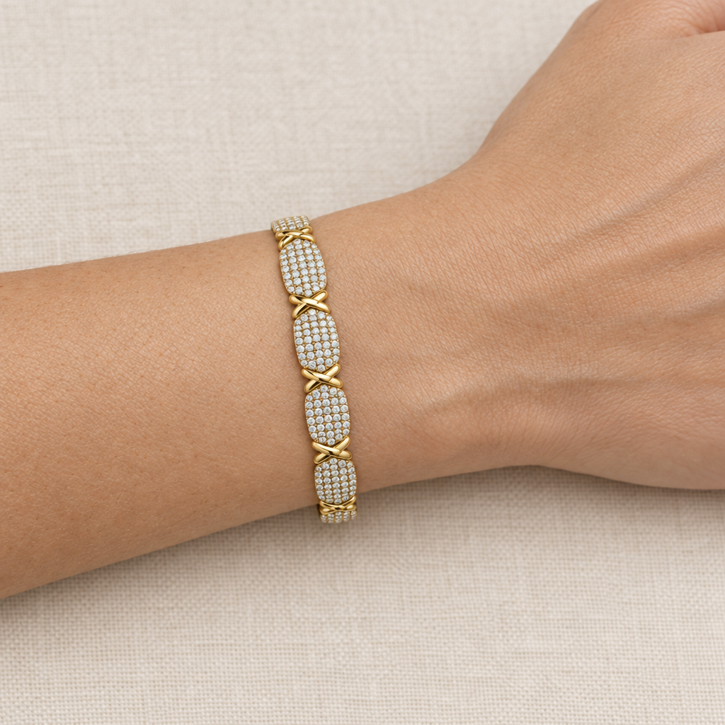 Fresh lifestyle image using the approved bracelet links