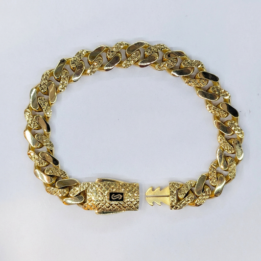 White-background bracelet hero